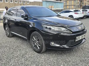 Toyota Harrier 2.0 4WD 2014 Black