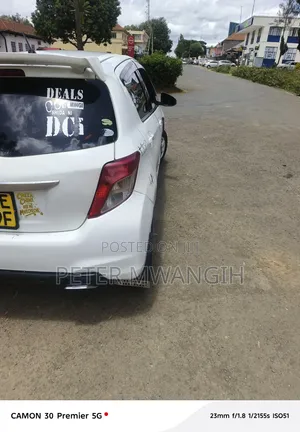 Toyota Vitz 2014 White
