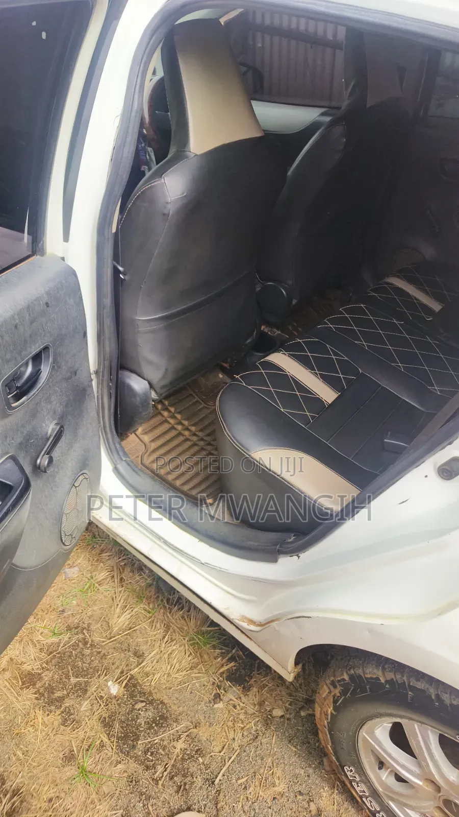 Toyota Vitz 2014 White