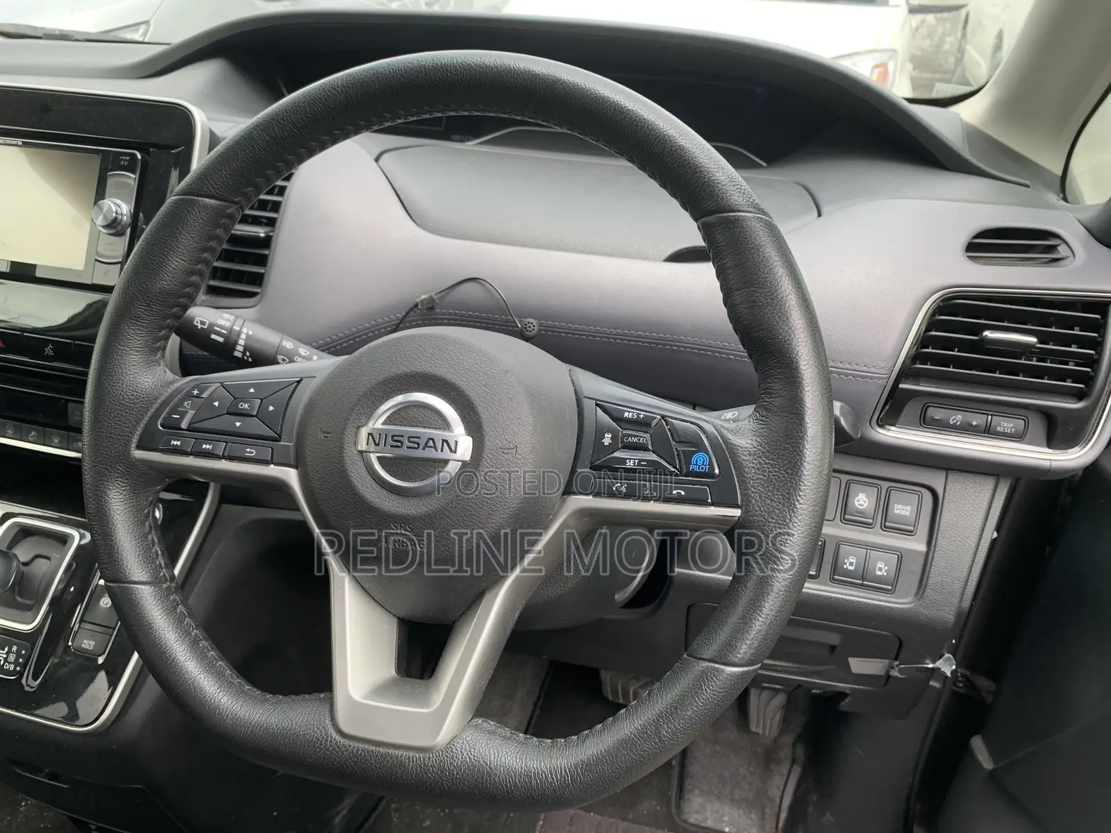 Nissan Serena 2018 Gray