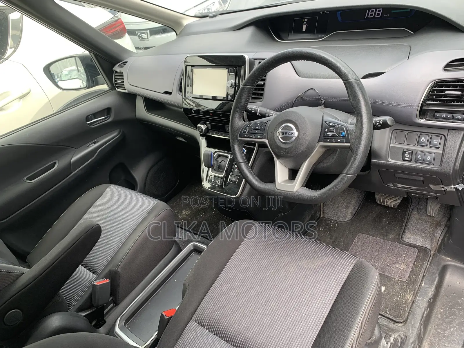 Nissan Serena 2018 Gray