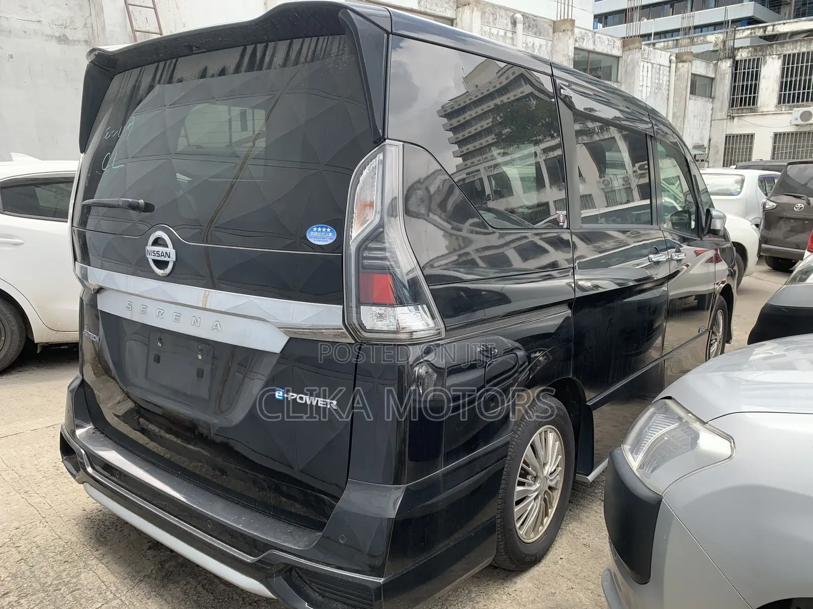Nissan Serena 2018 Black