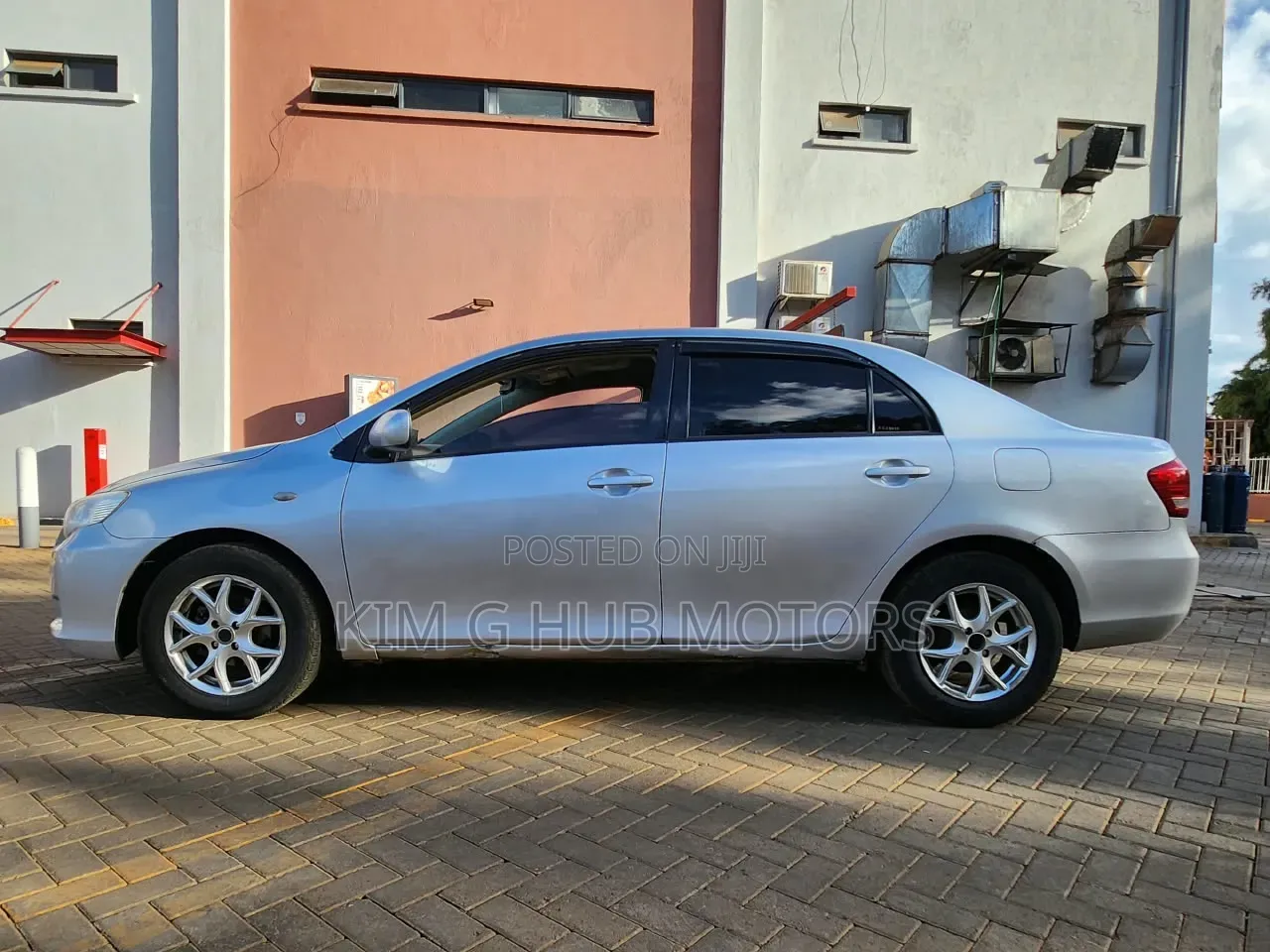 Toyota Axio 2011 Silver