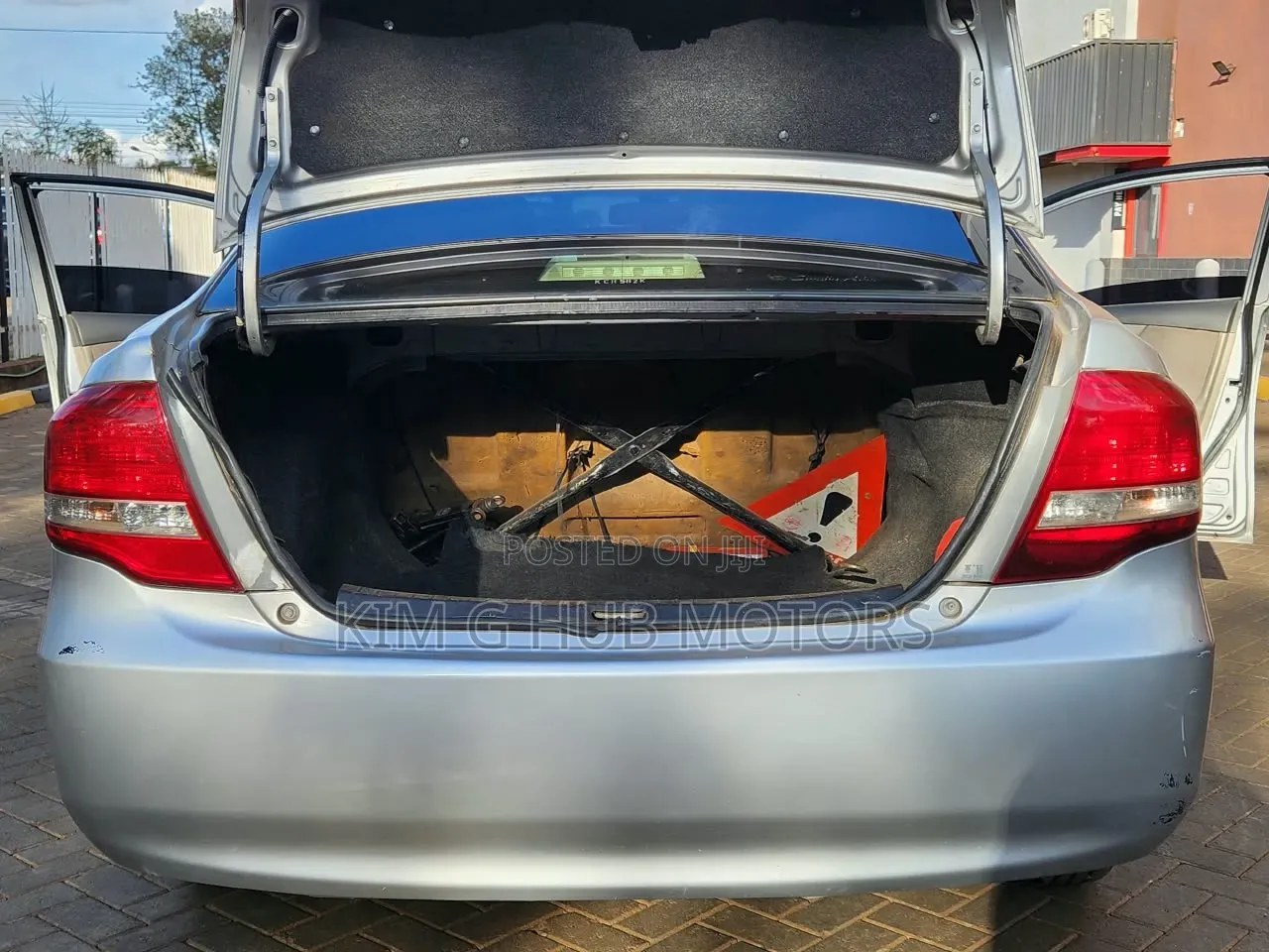 Toyota Axio 2011 Silver