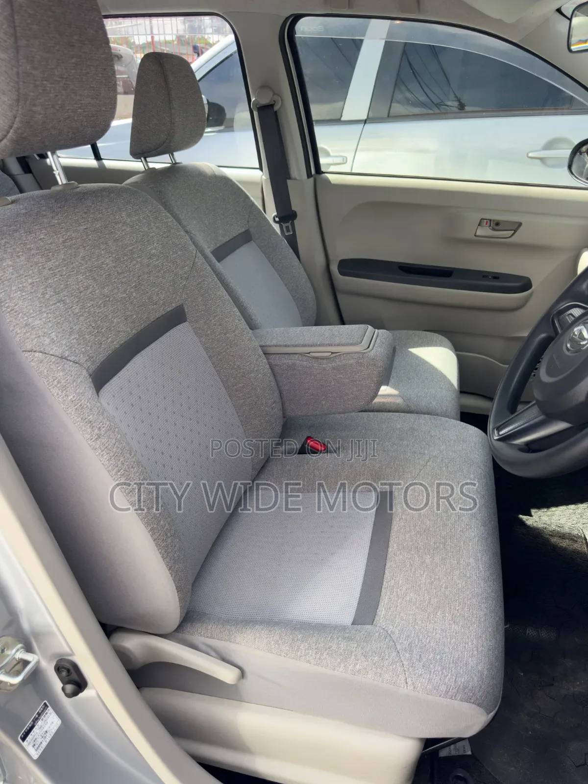 Daihatsu Boon 2021 Silver