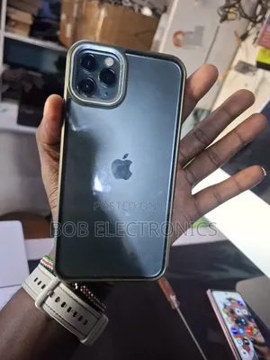 Apple iPhone 11 Pro Max 64 GB Green