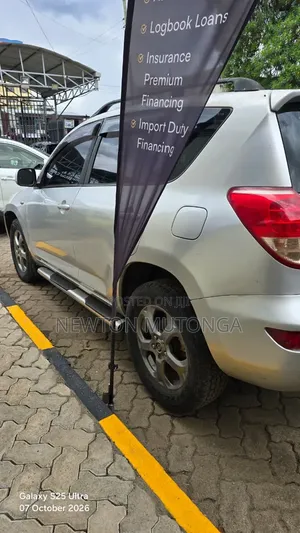 Toyota RAV4 2.5 2010 Silver