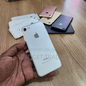 Apple iPhone 7 32 GB Silver