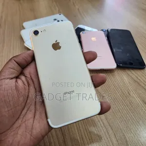 Apple iPhone 7 32 GB Gold