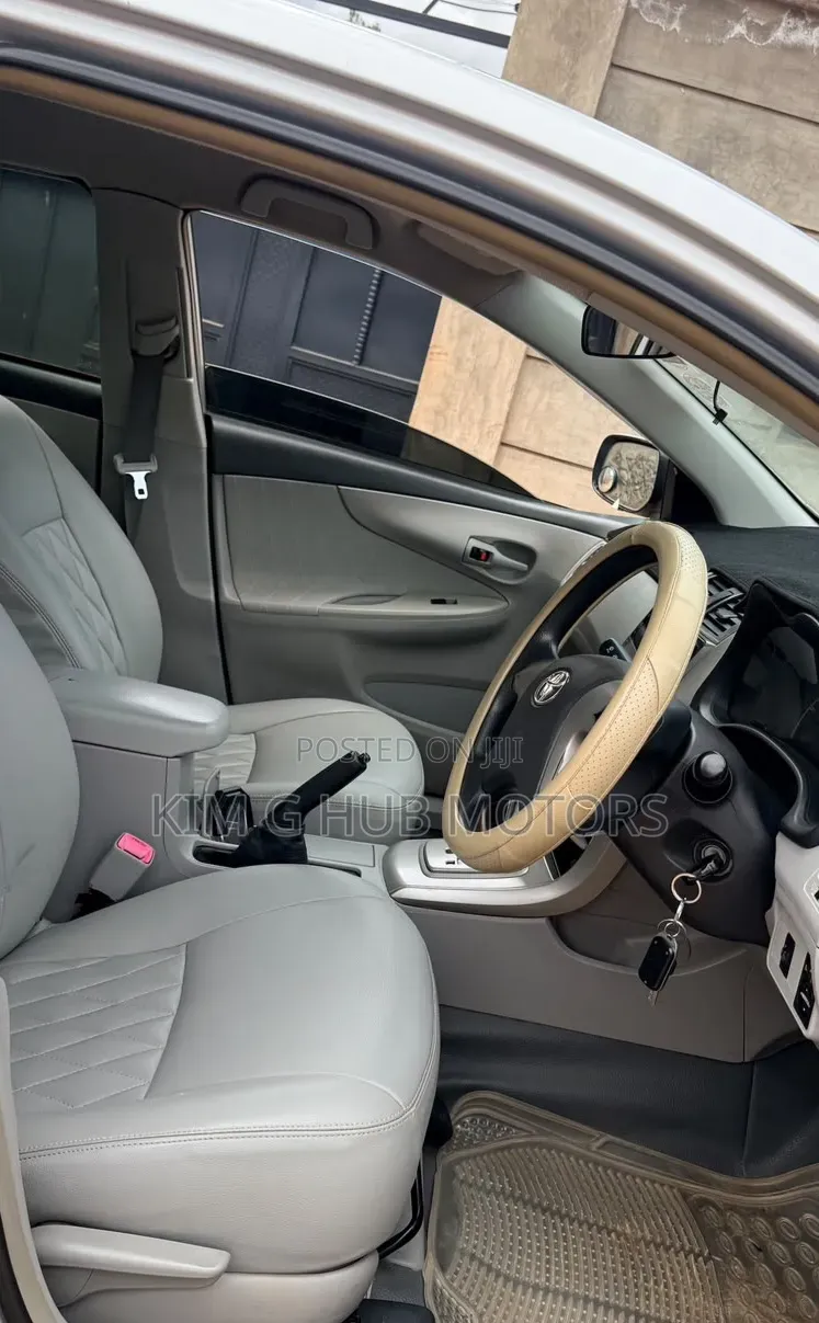 Toyota Axio 1.5 X 2WD 2012 Silver