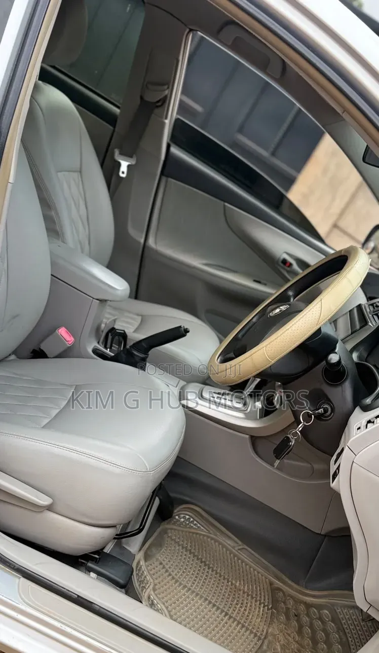 Toyota Axio 1.5 X 2WD 2012 Silver