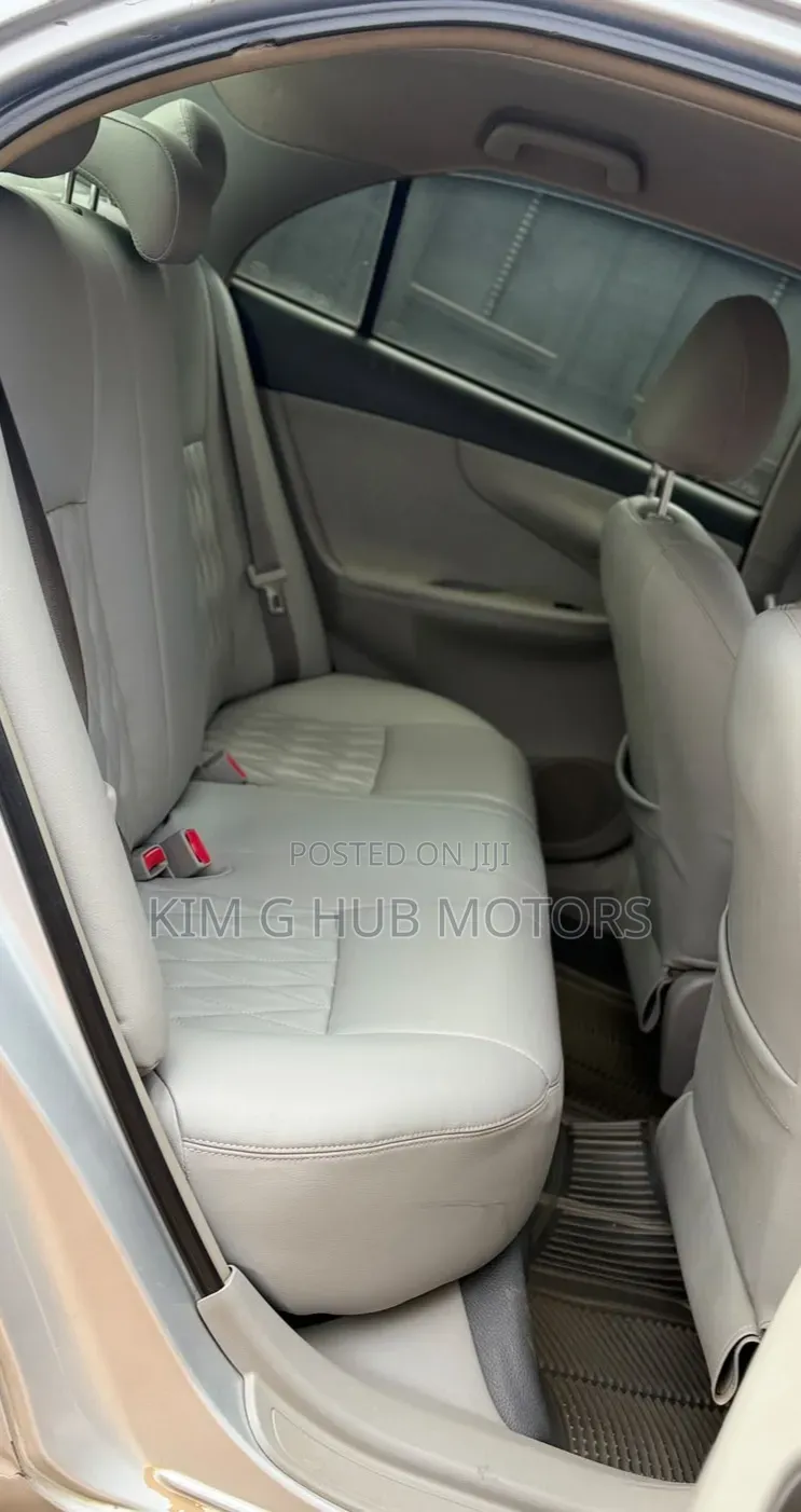 Toyota Axio 1.5 X 2WD 2012 Silver