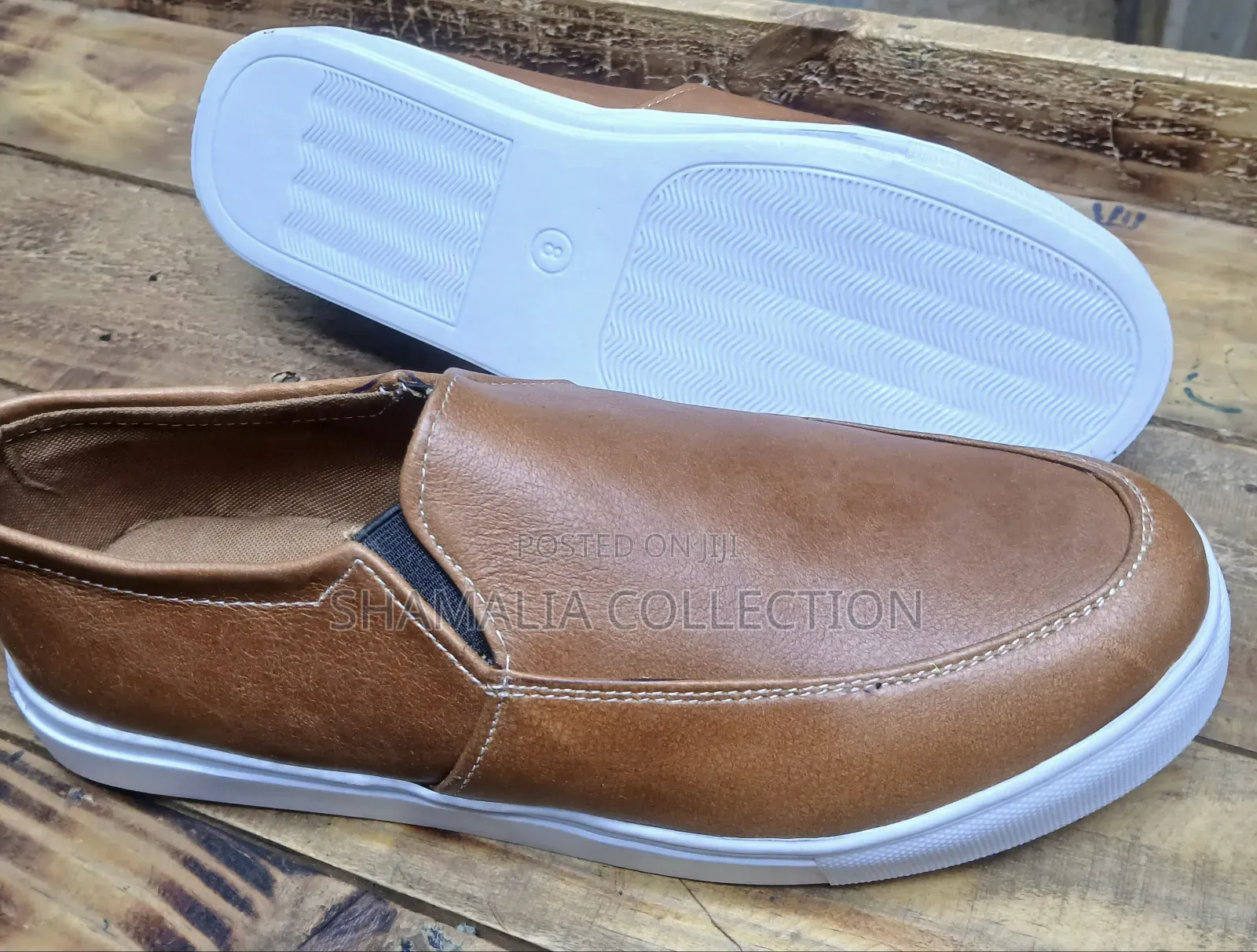 Sneakers Available in Bulk