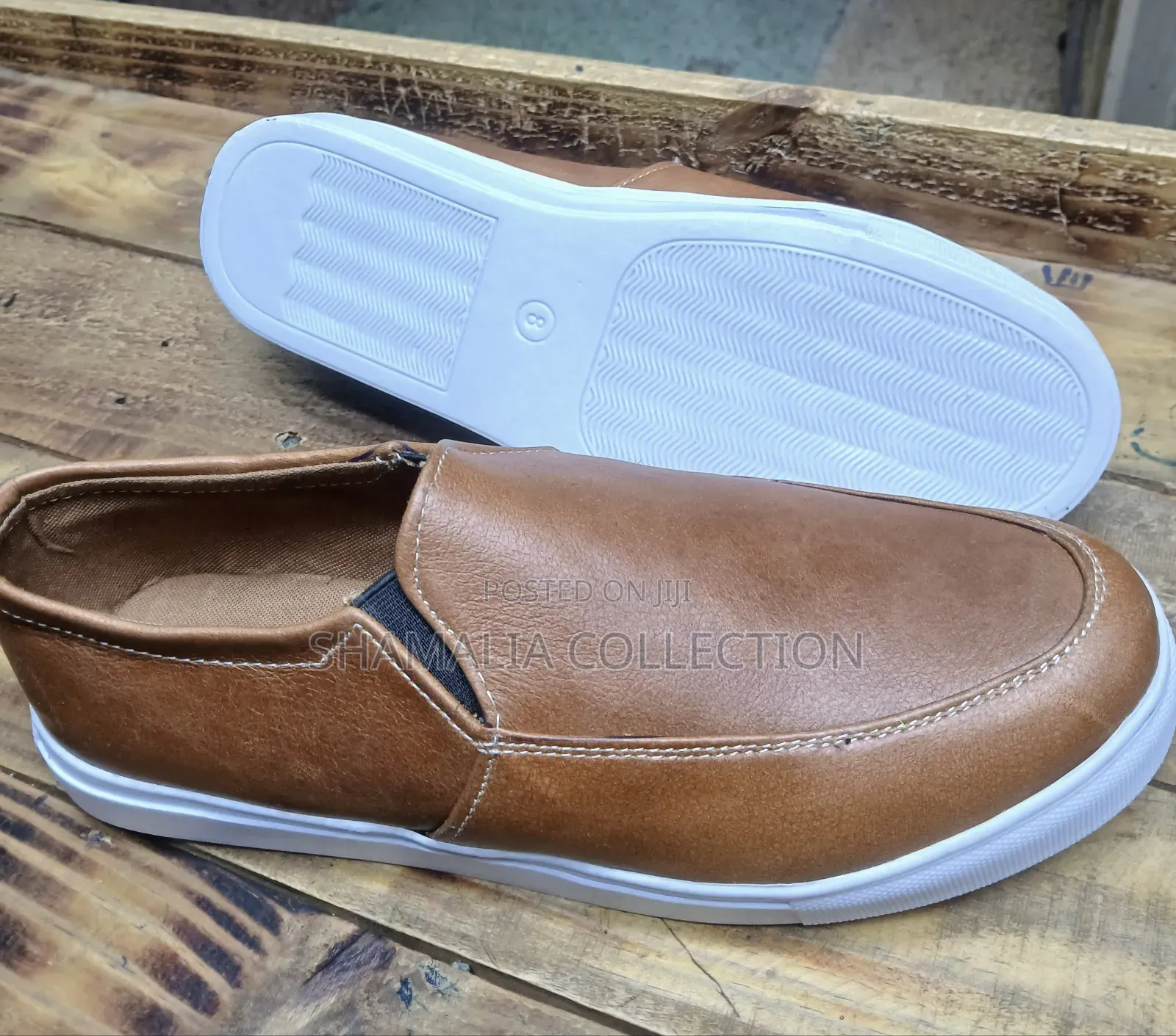 Sneakers Available in Bulk