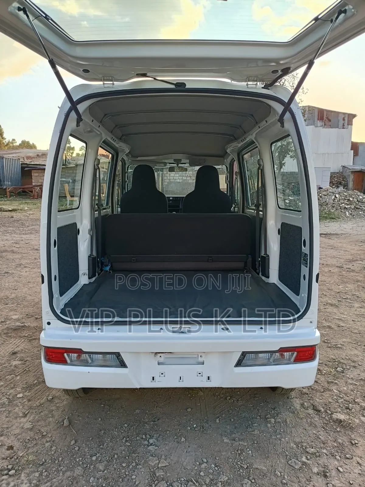Daihatsu Hijet 2019 White