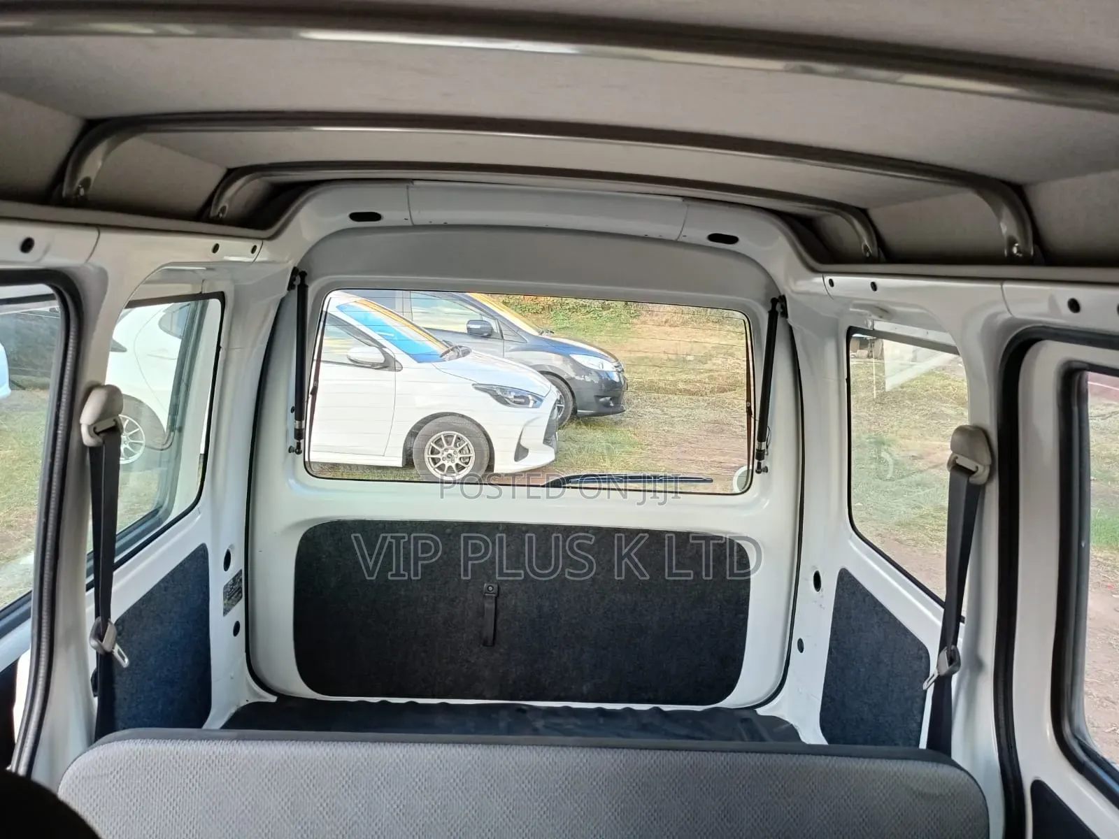Daihatsu Hijet 2019 White