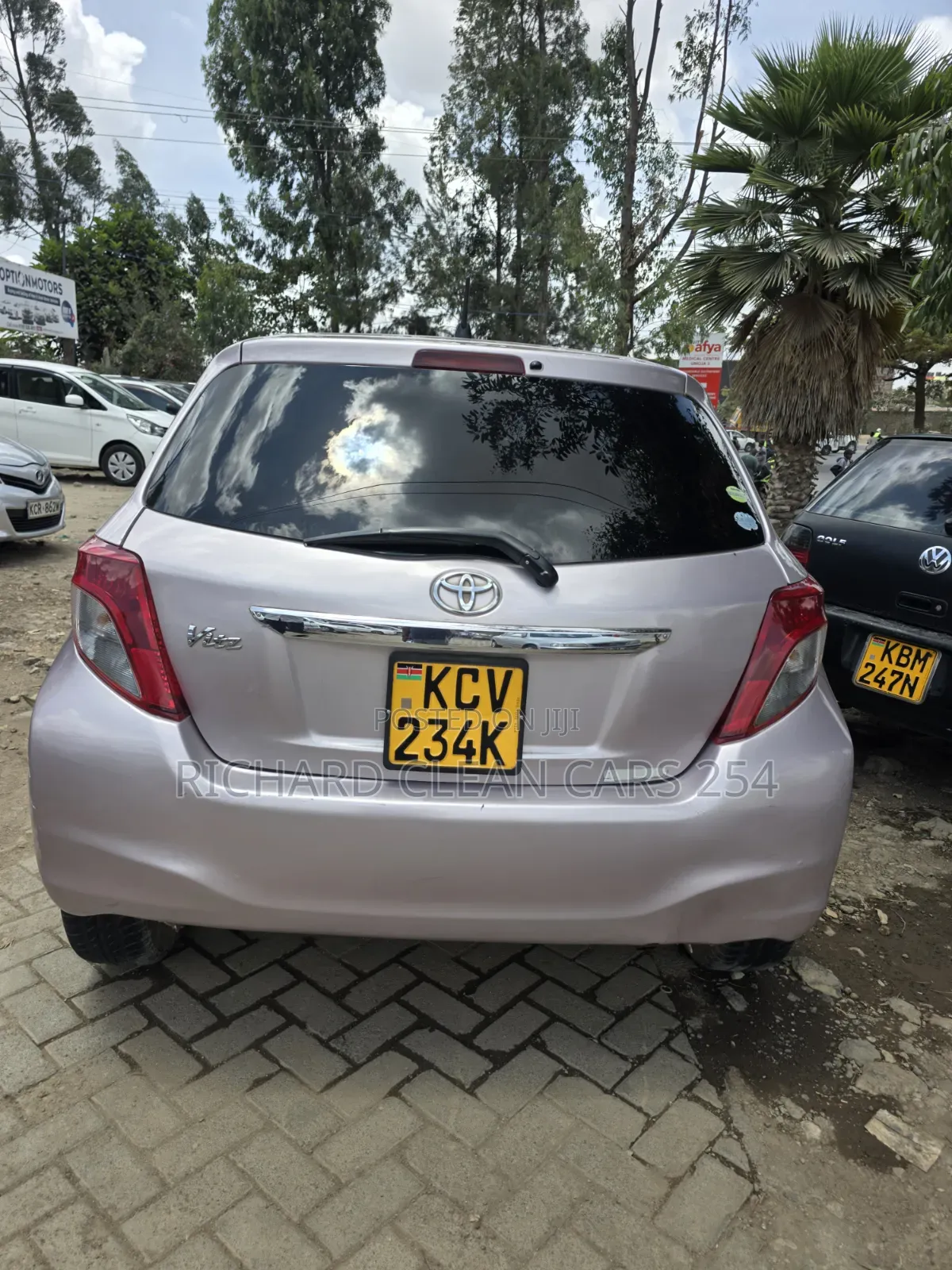Toyota Vitz 2012