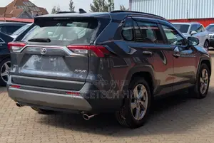 Toyota RAV4 XLE Premium FWD 2019 Black
