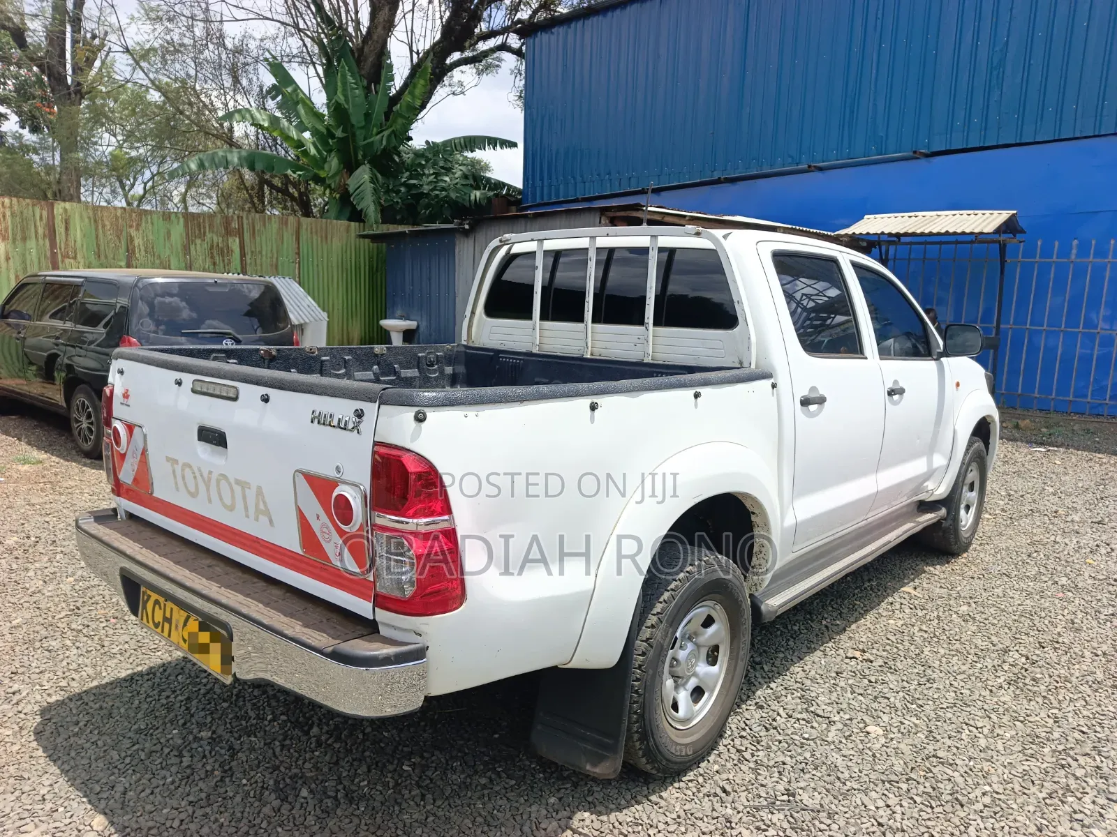 Toyota Hilux 2016 White