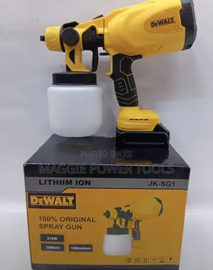 Dewalt Cordless Spray Gun 2 Batteries/ Rechargeable Spray Gun