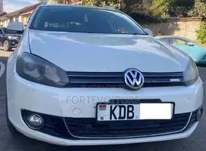 Volkswagen Golf Variant 2013 White
