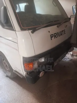 Nissan Caravan (Urvan) 2002 White