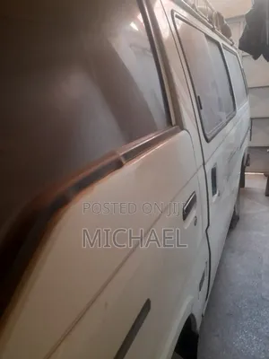 Nissan Caravan (Urvan) 2002 White