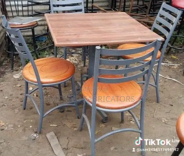 Mahogany Flat Chair