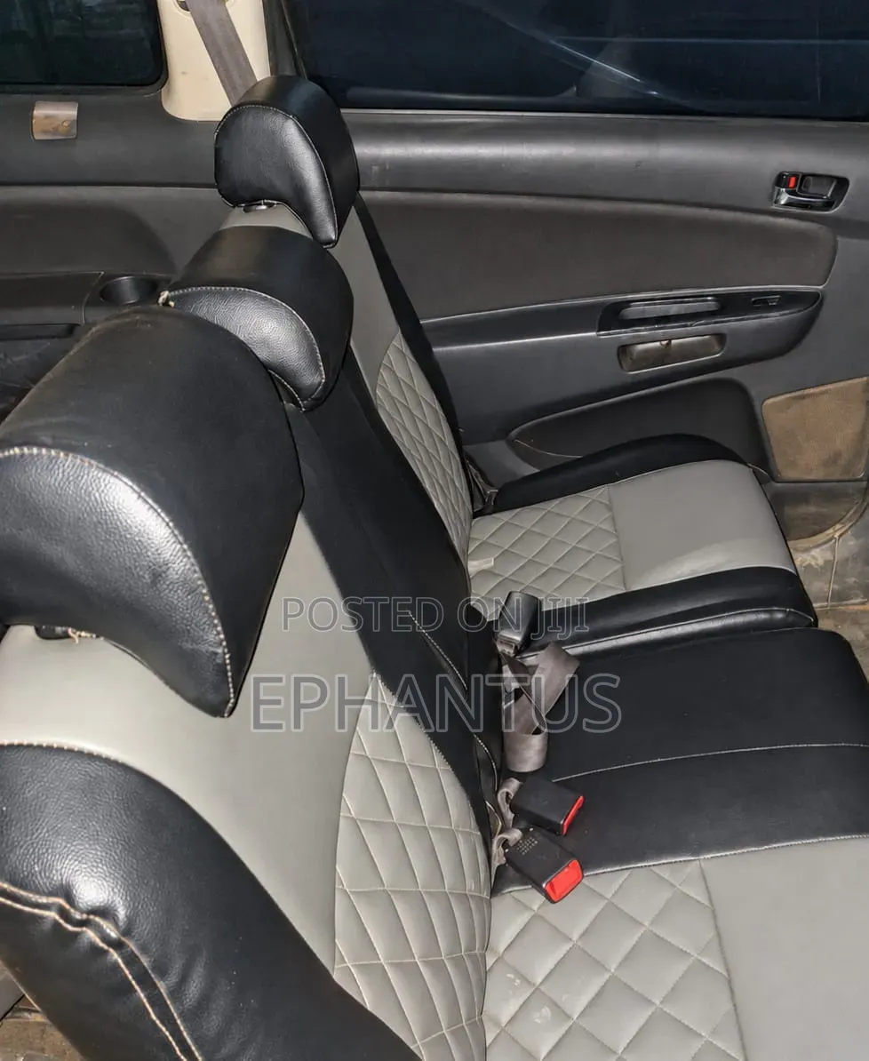 Toyota Wish 2007 Gold