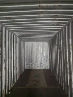 20ft Containers Ready for Immediate Collection