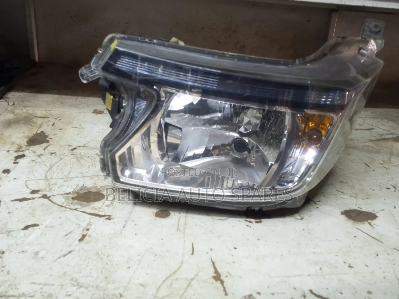 Honda N Wagon 2013 Xenon Headlight