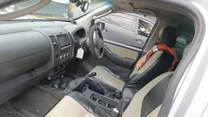 Nissan Navara 2006 Silver