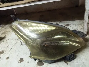 Toyota Ractis 2005 Non Xenon