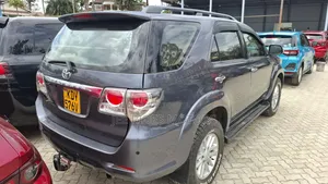 Toyota Fortuner 3.0 D AWD 2013 Gray