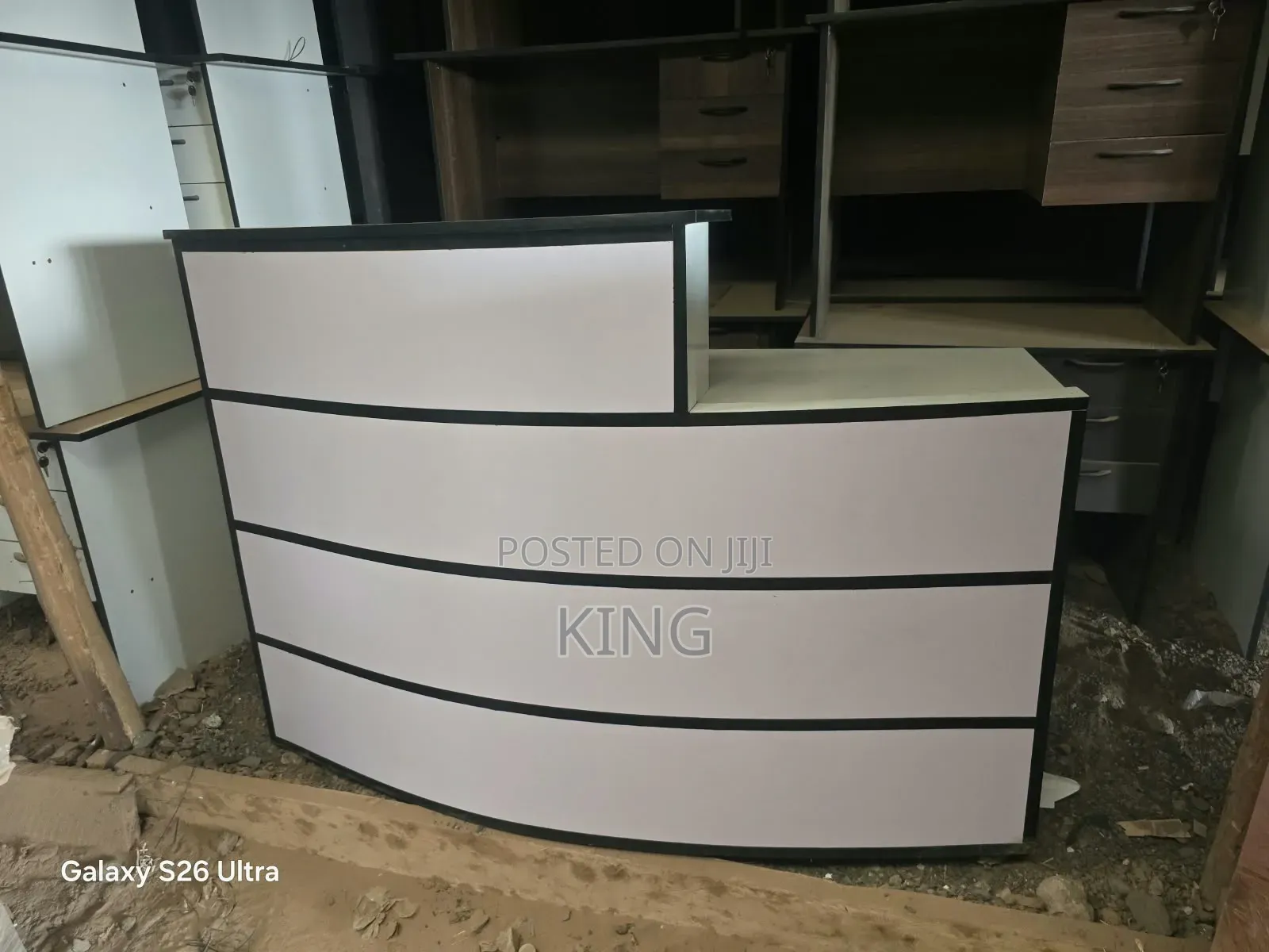 Open Space Reception/Assistant Desk for Reception