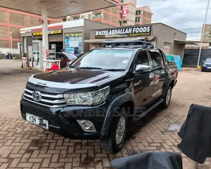 Toyota Hilux Revo Double Cab Deisel 2.4 AWD 2017 Black