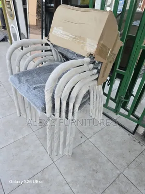 Saloon Chairs With ChRome Amlest Stainless Saloon Chair