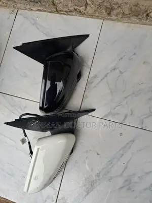 W204 Side Mirrors