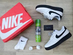 Nike 1 Black/White