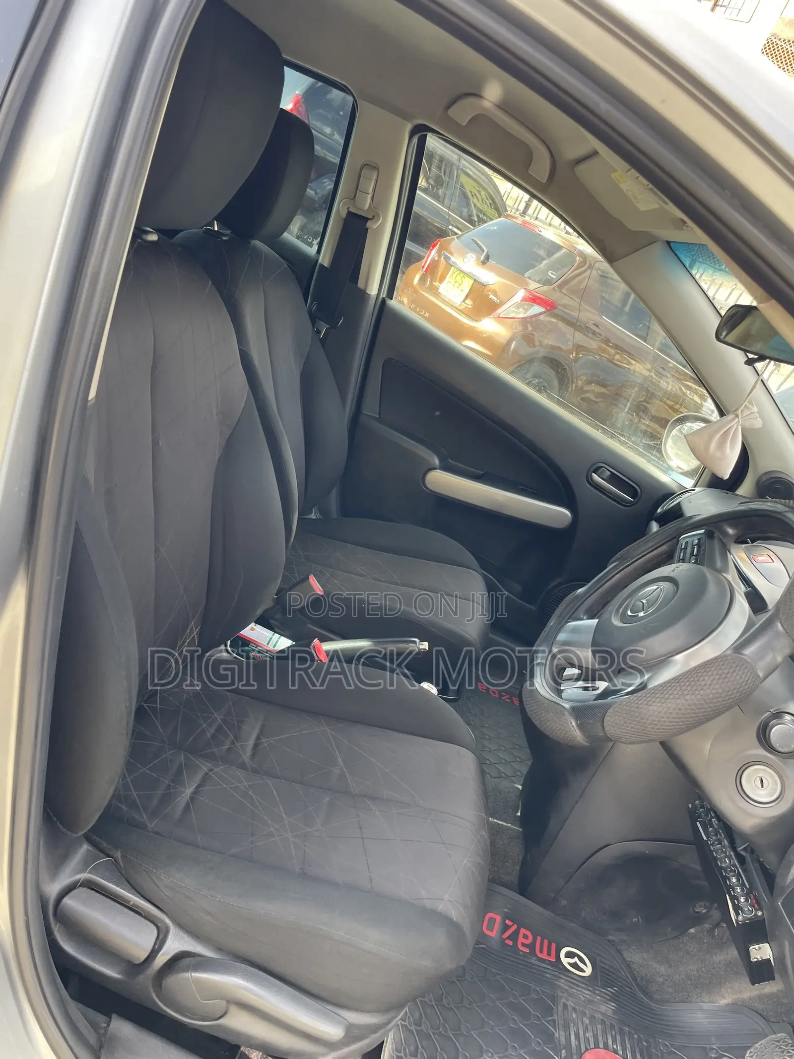 Mazda Demio 2012 Silver
