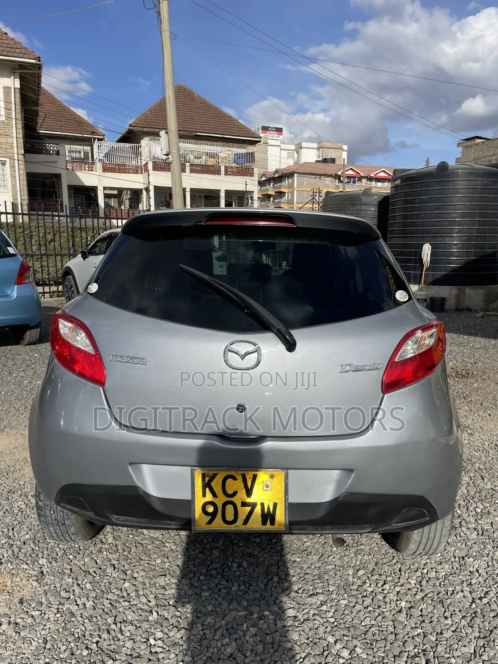Mazda Demio 2012 Silver