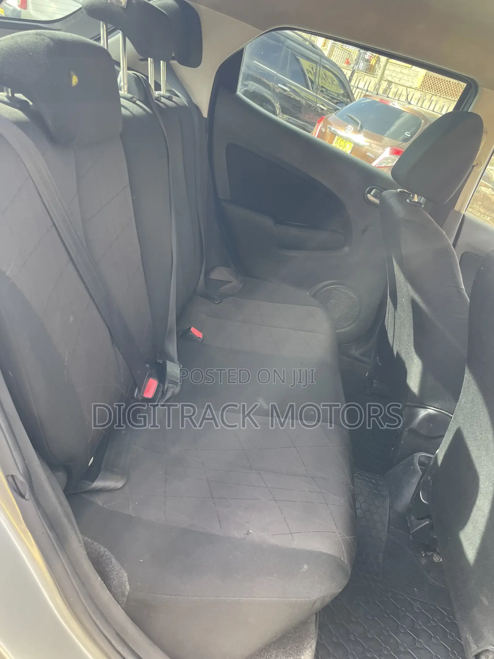 Mazda Demio 2012 Silver