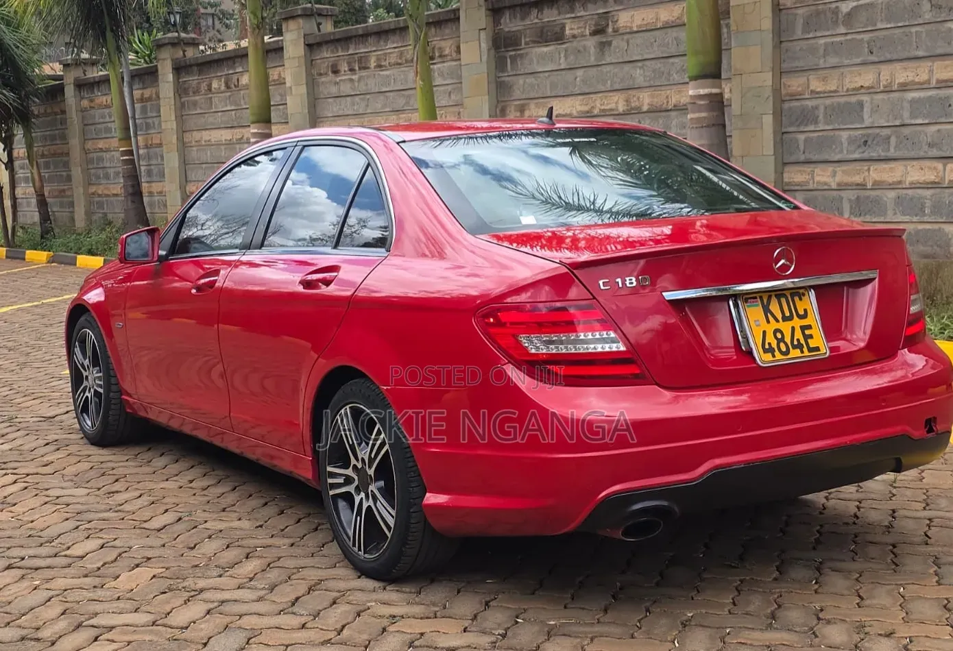 Mercedes-Benz C180 2014 Red