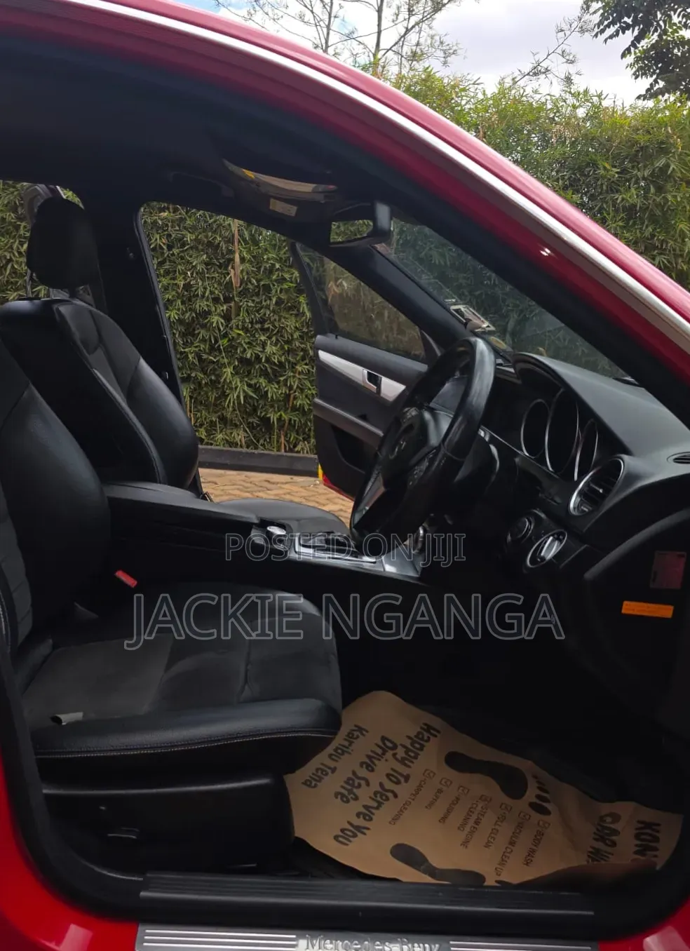 Mercedes-Benz C180 2014 Red