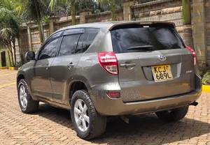 Toyota RAV4 2009