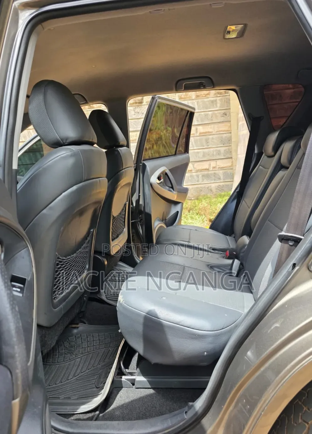 Toyota RAV4 2009