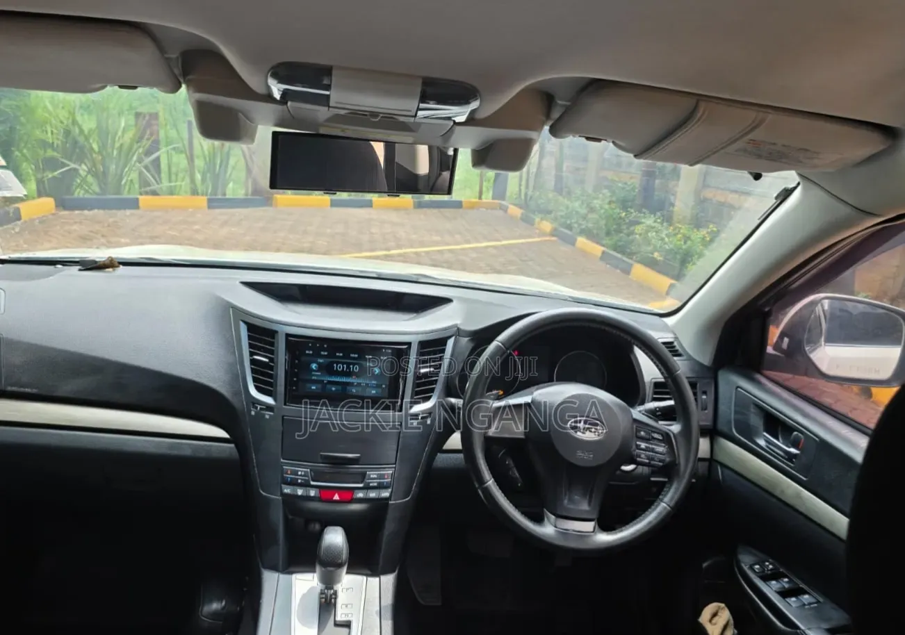 Subaru Outback 2014 White