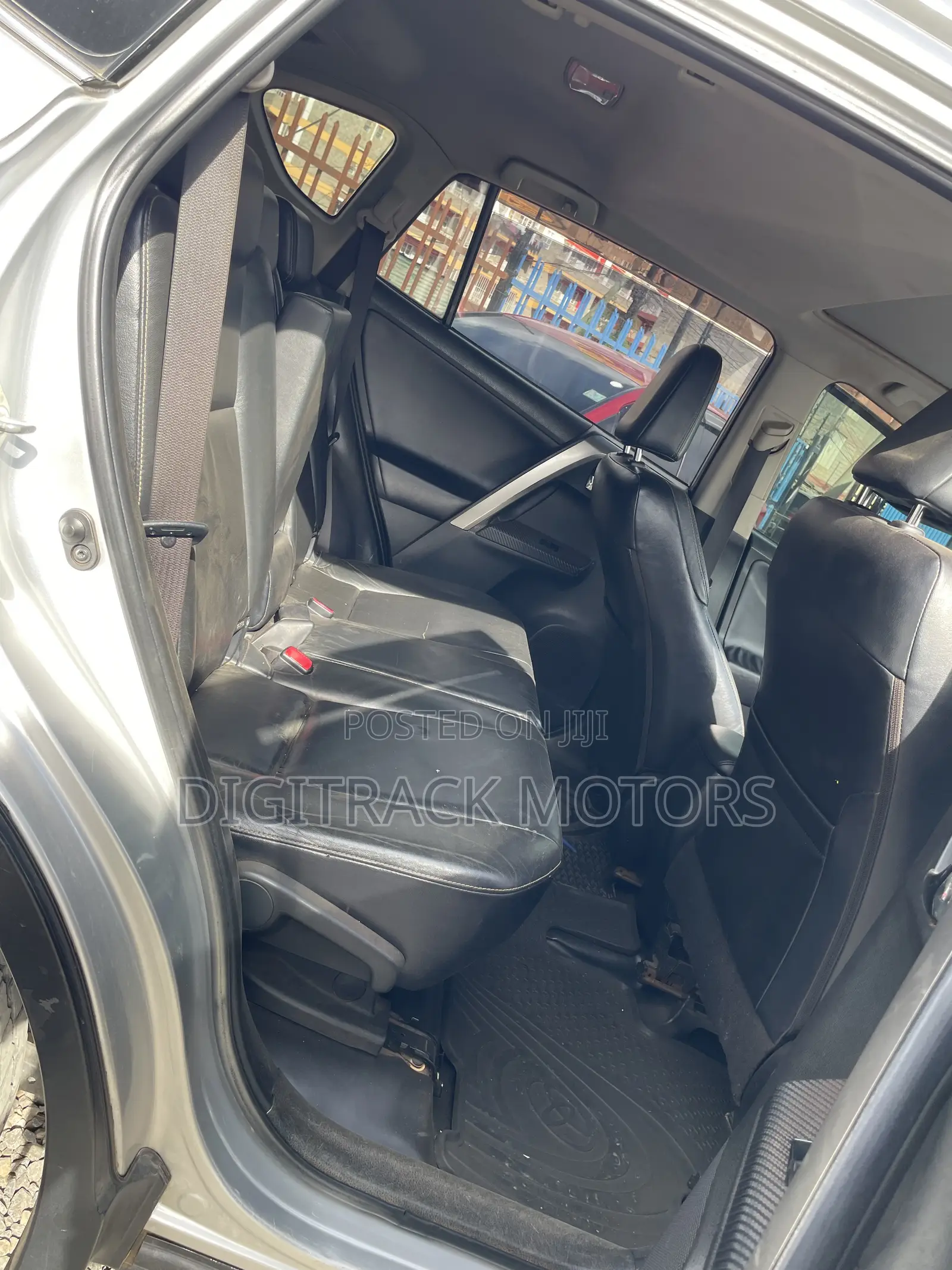 Toyota RAV4 2013 Silver