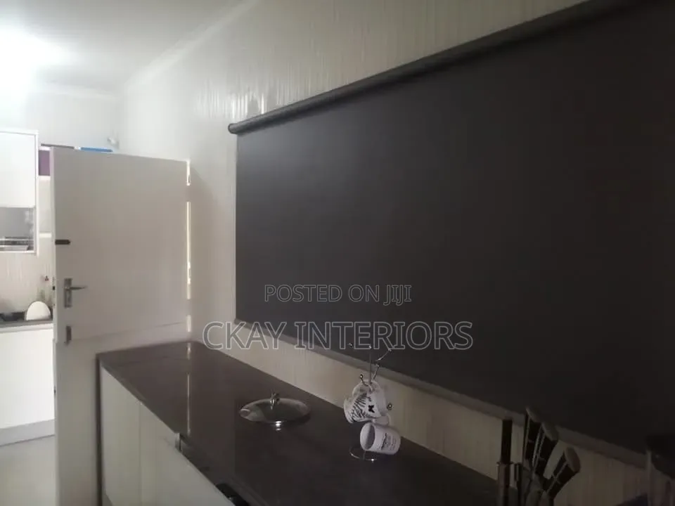 Turn Simple Rooms Into Sophisticated Spaces With Simple Roller Blinds
