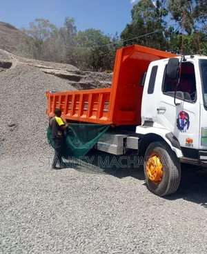 Mitsubishi Fuso Tipper